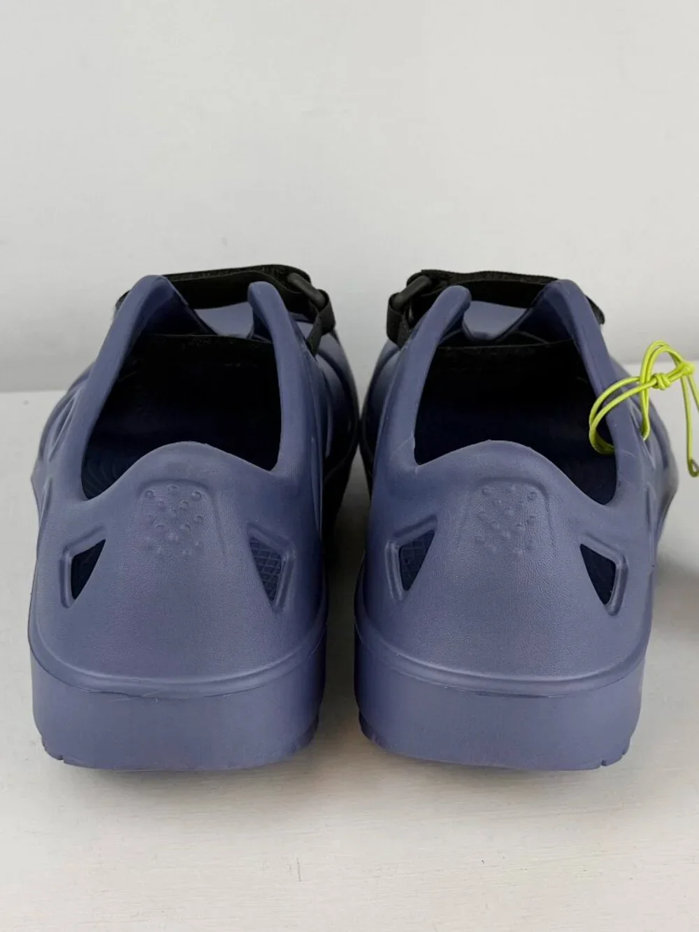 Men's 6 Women's 8 - Oofos Oocandoo Recovery Sandals Shoes - Water Drop